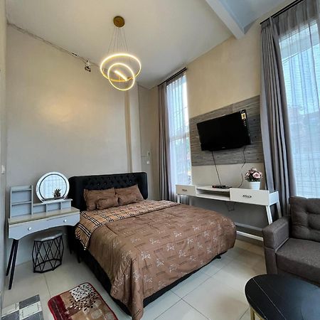 Java Hostel Tumpak Sewu Sidomukti Екстериор снимка