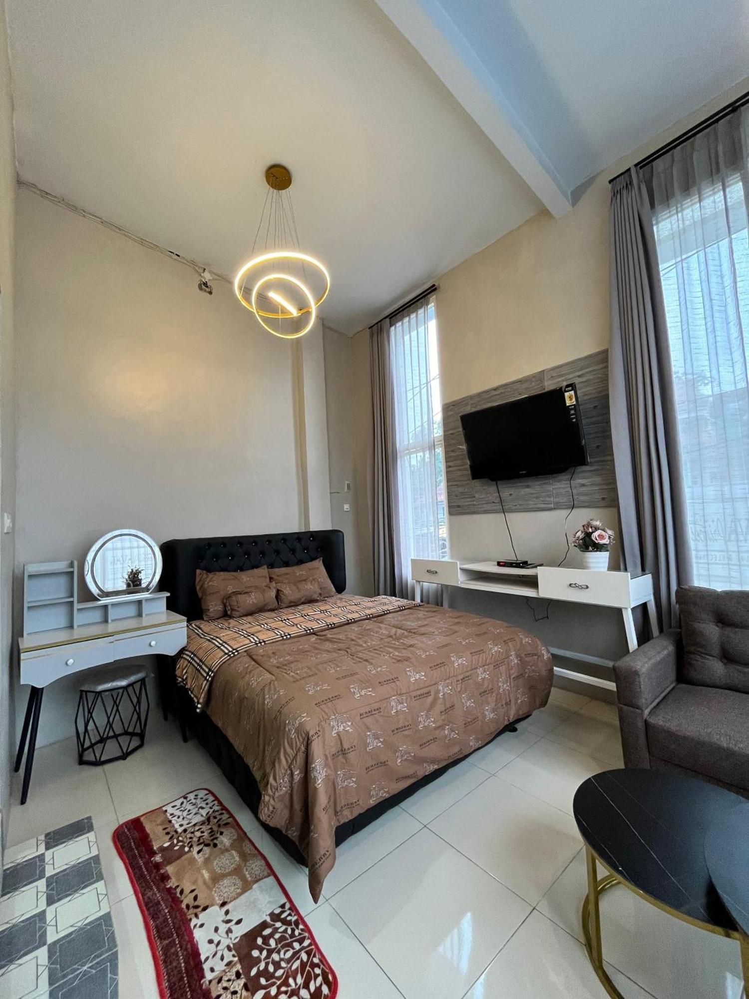 Java Hostel Tumpak Sewu Sidomukti Екстериор снимка