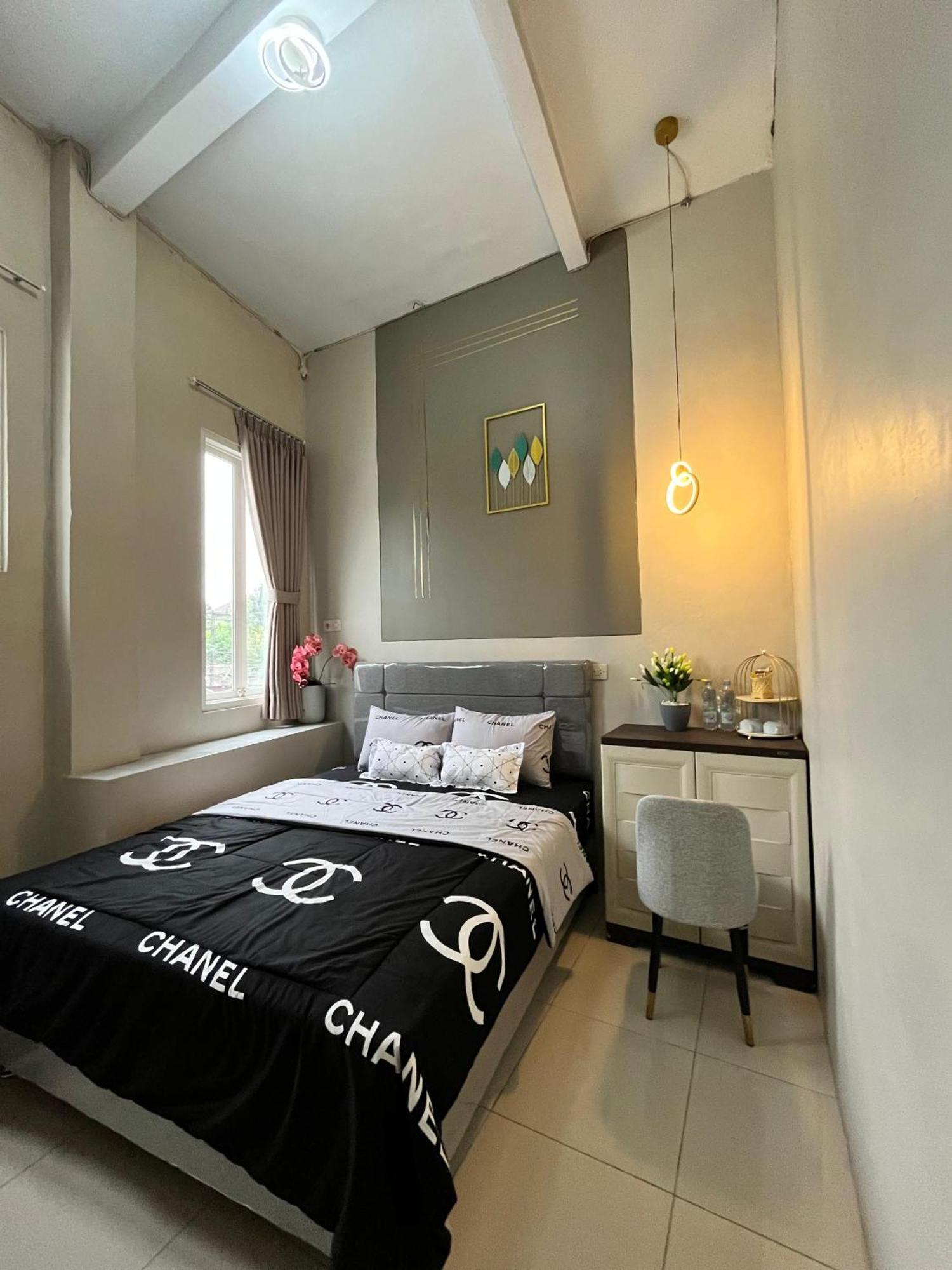 Java Hostel Tumpak Sewu Sidomukti Екстериор снимка